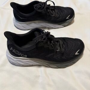 Hoka Arahi 6 Womens Size 8 Black Running Shoes Stability Trainer 1123195